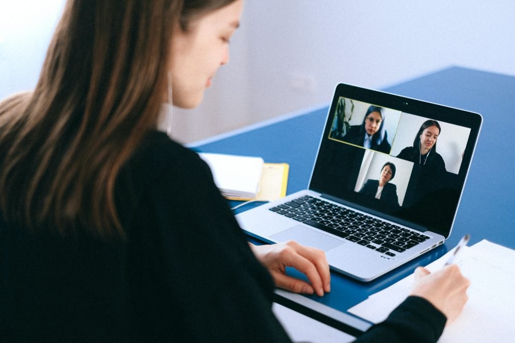 Event Management Software Creates a Formal Space for Attendees to Network