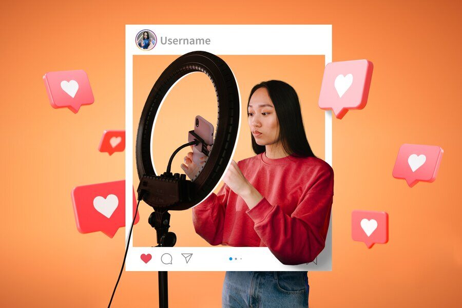 influencer-posting-social-media_23-2149194122